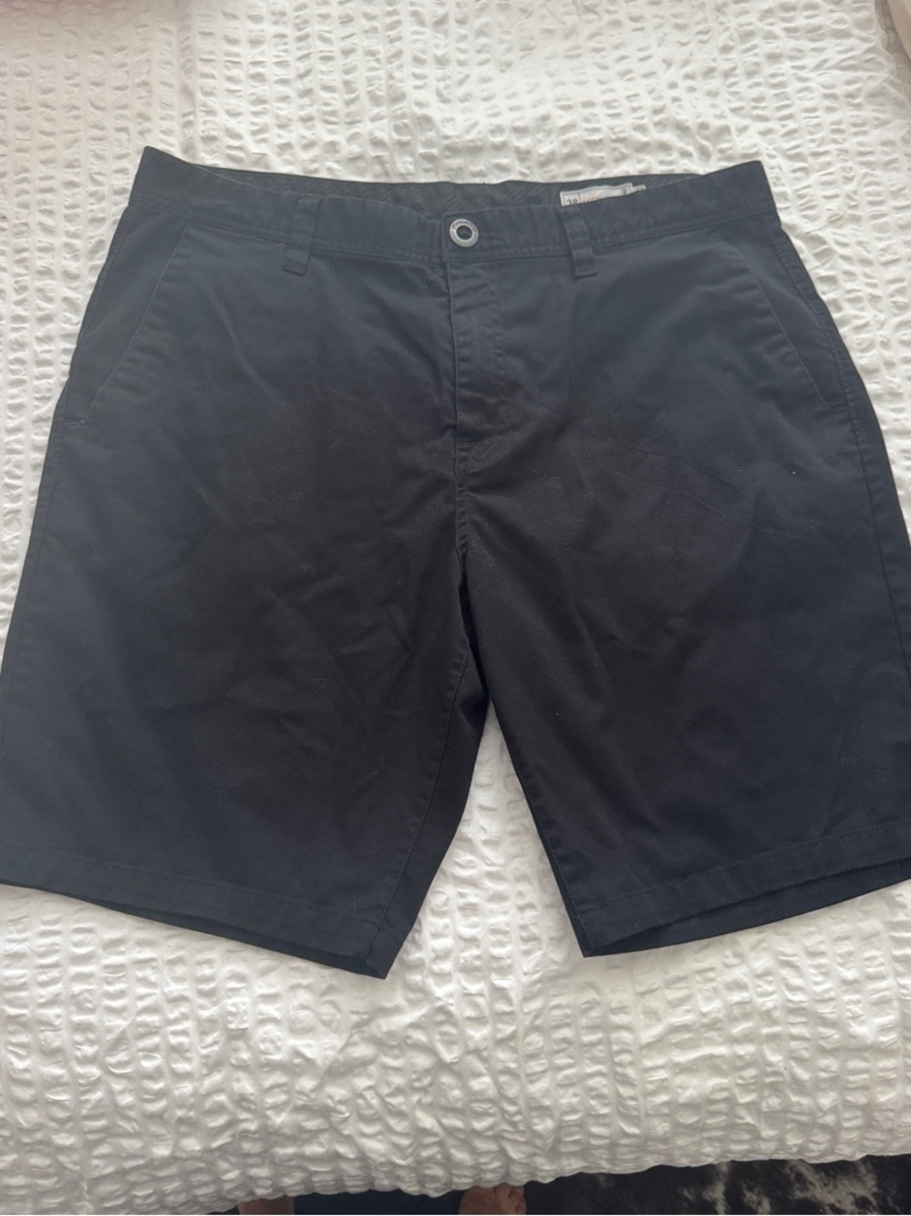 Volcom Men's Black Flat Front Chino Shorts
